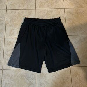 Spalding. Mens athletic shorts. Black and gray. Size large